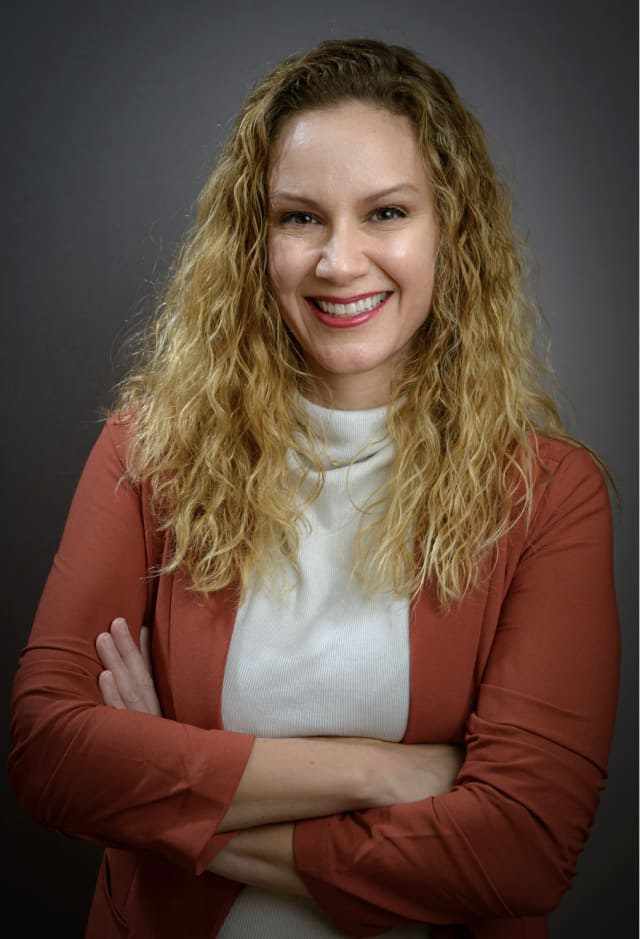 Headshot of Rashi's new Head of School Emily Charton