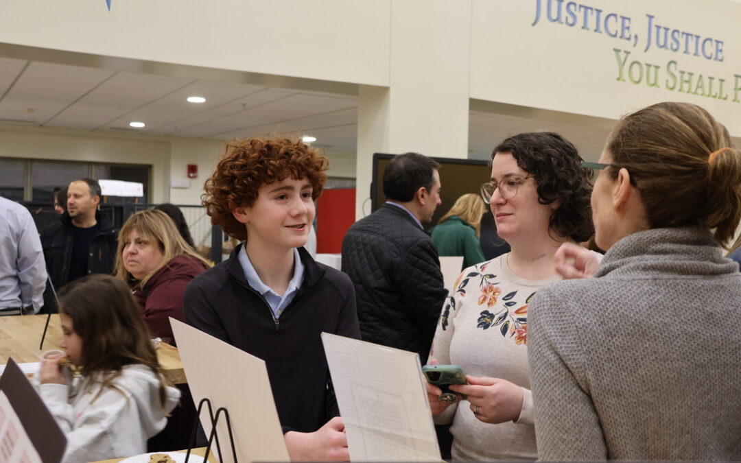 Grade 8 Wows With Capstone Presentations