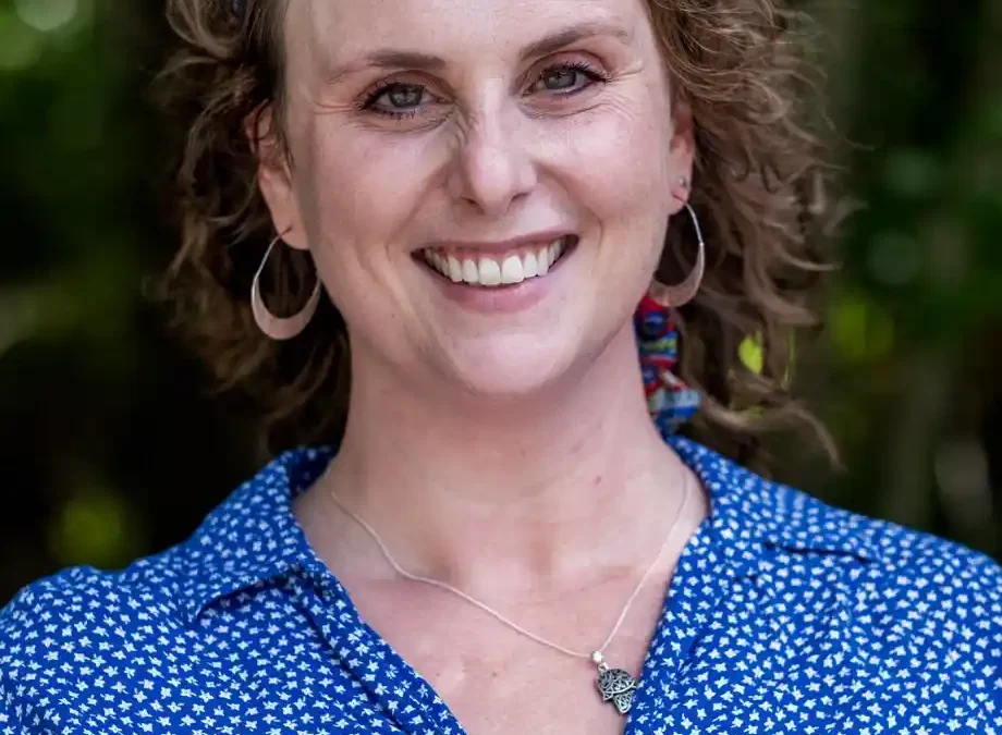 Rabbi Jenn Queen