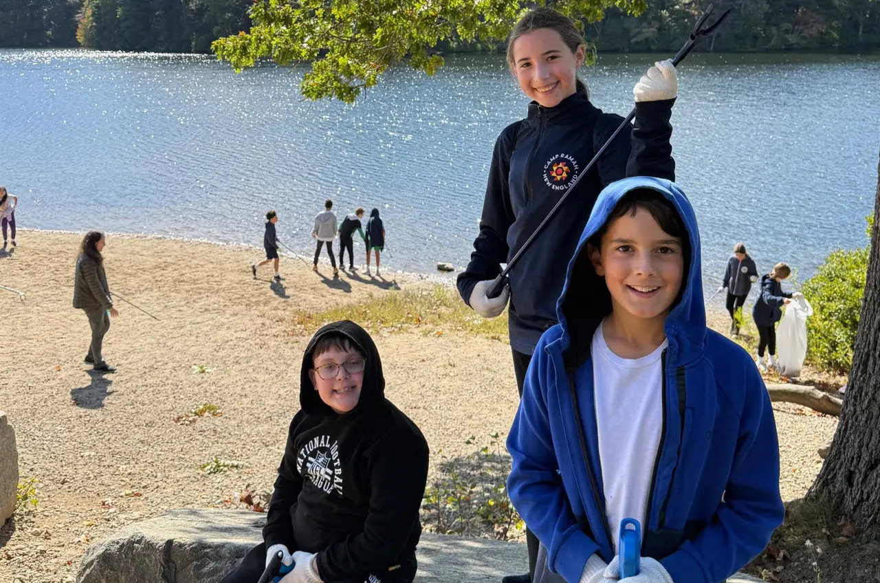 Students engaging in community service reflecting Rashi’s values